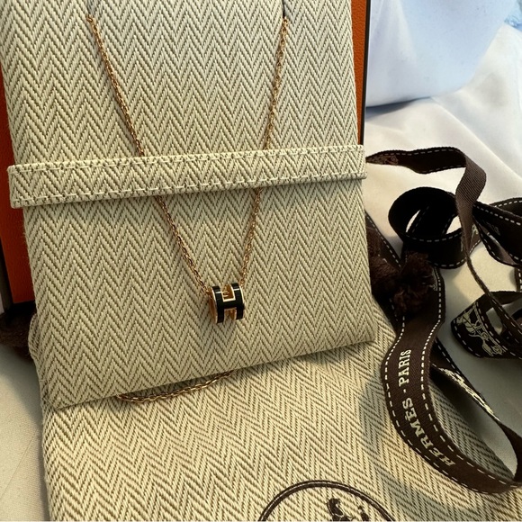 AUTHENTIC - HERMES POP H PENDANT - BLACK/ROSE GOLD - Picture 5 of 6